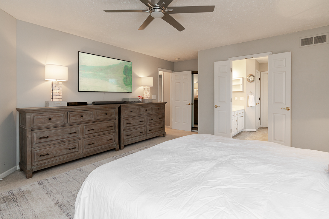 5794 Burnett Dr. N -34