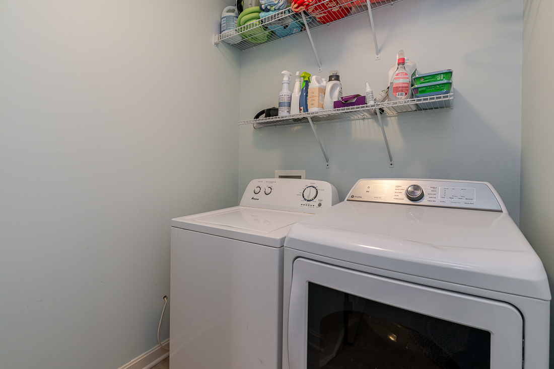 6036 Carlatun Street-31