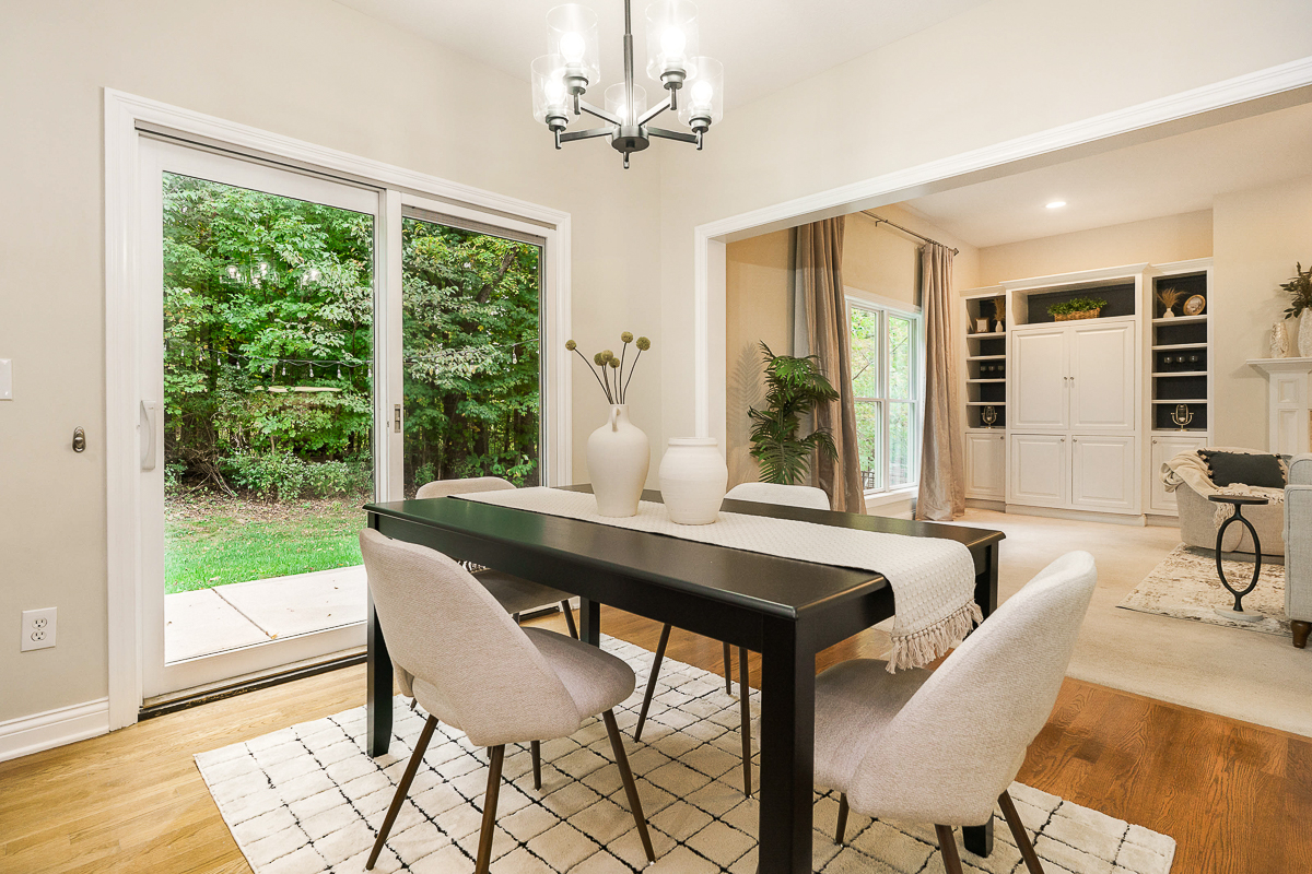 6061 Highland Hills Dr-28