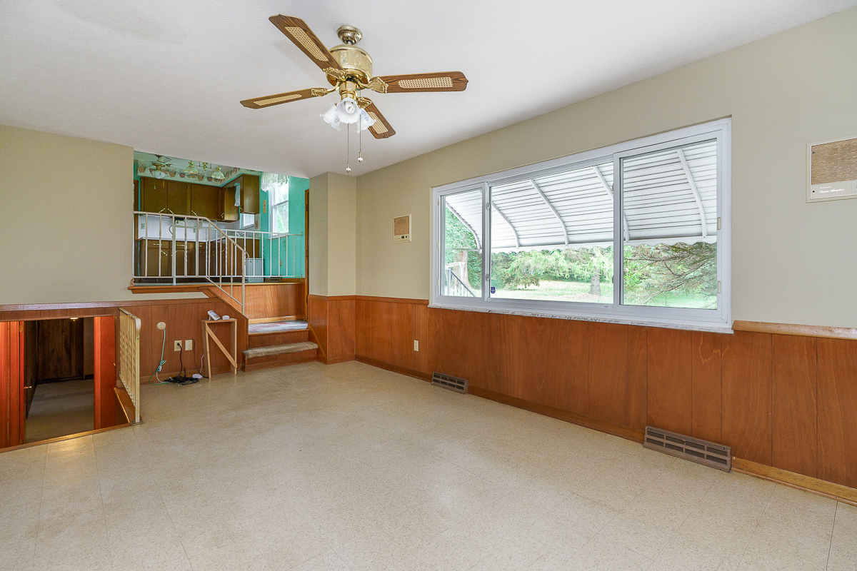 6297 Barberry Hollow-18