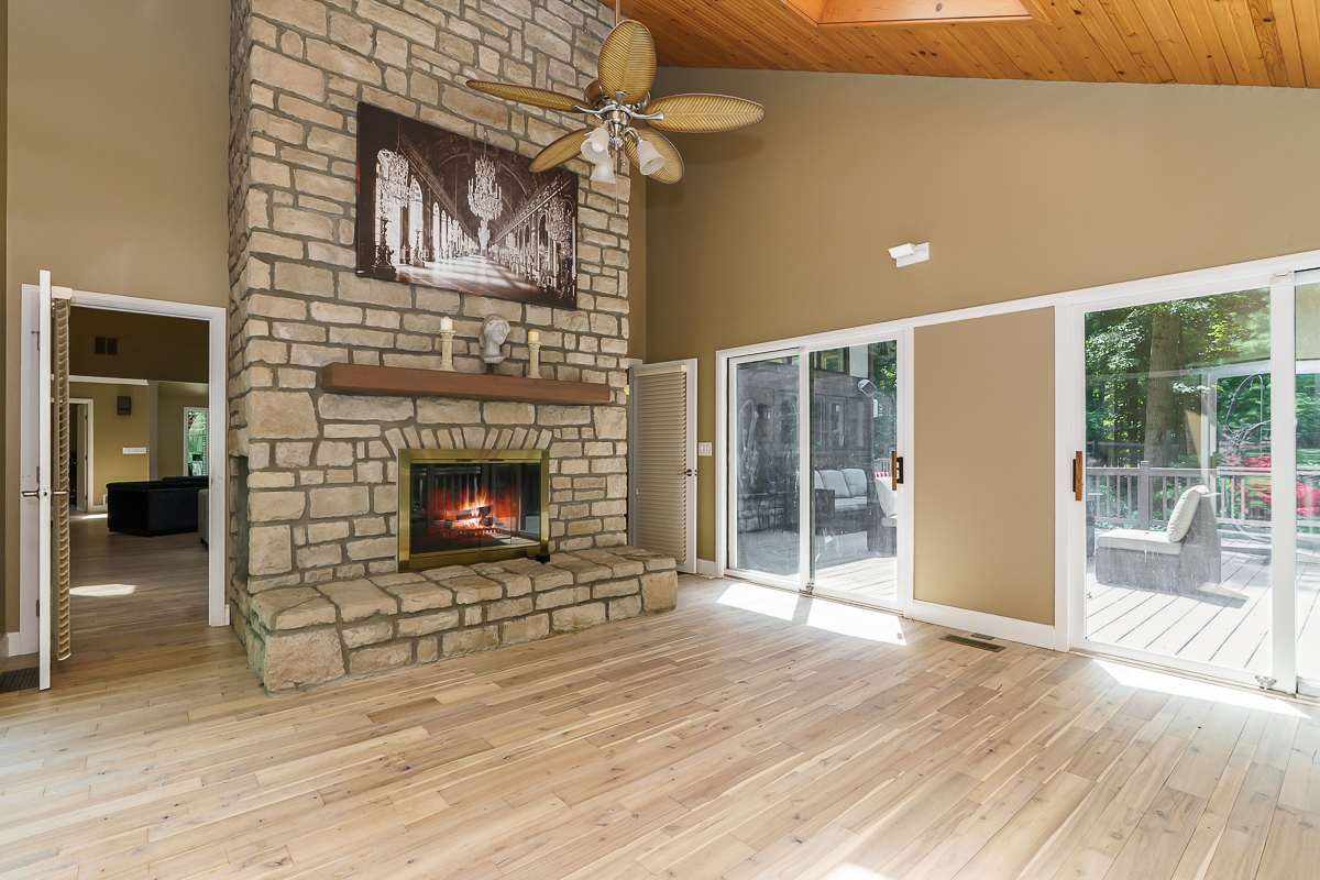 630 Woods Hollow Ln-54