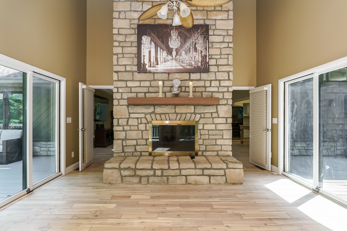 630 Woods Hollow Ln-57