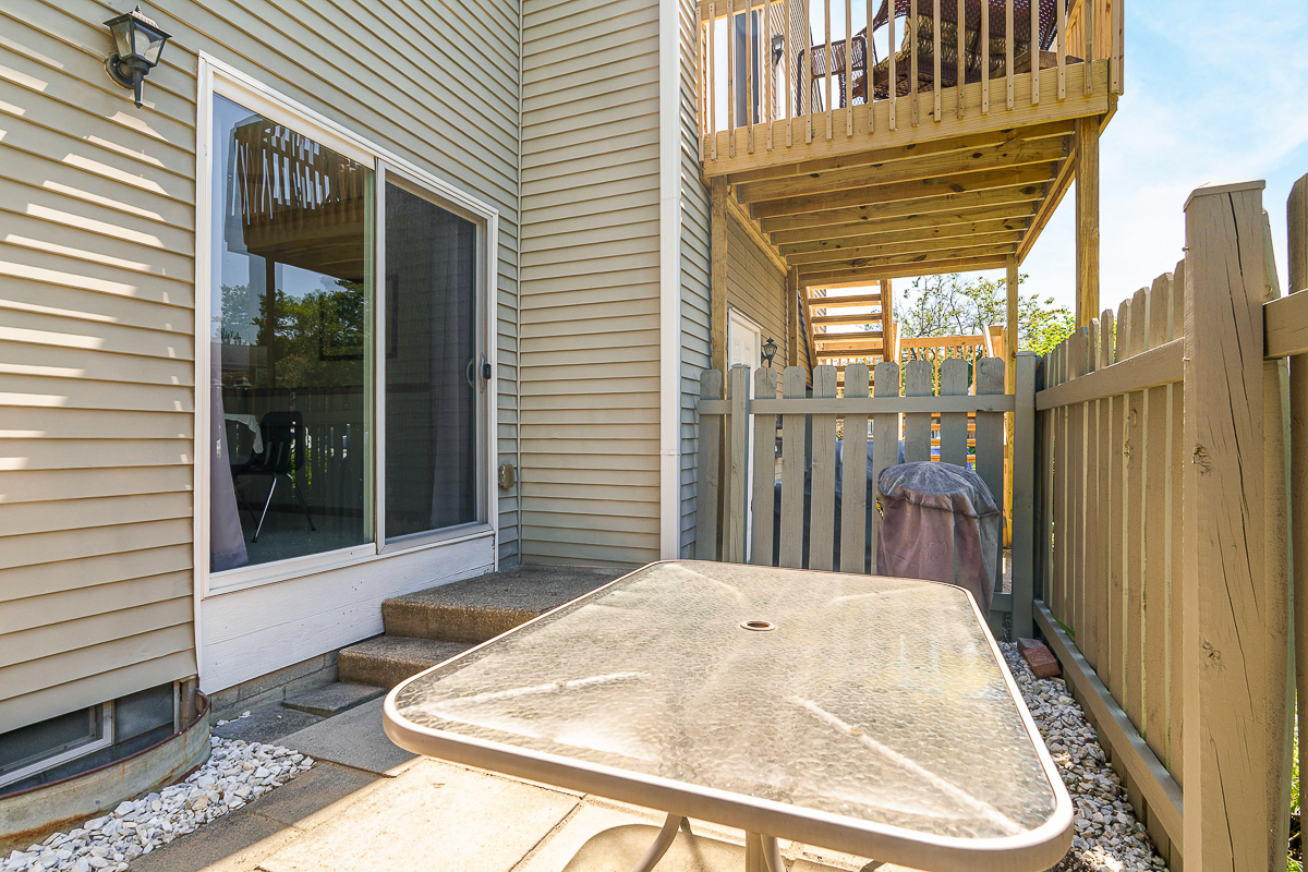 6357 New London Dr-14