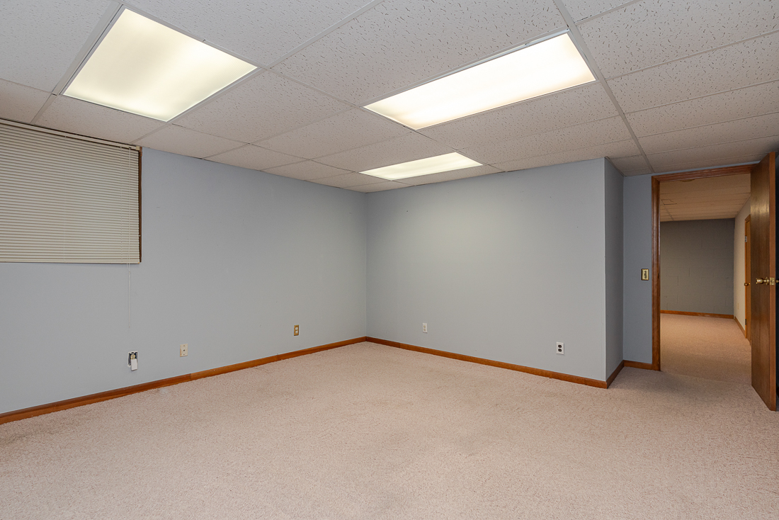 6392 CLAYPOOL Ct--39