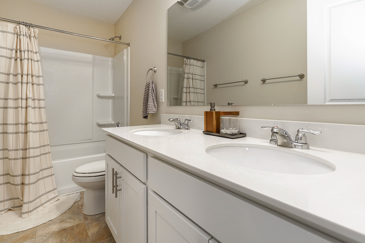 643 Buena Park Dr.-35