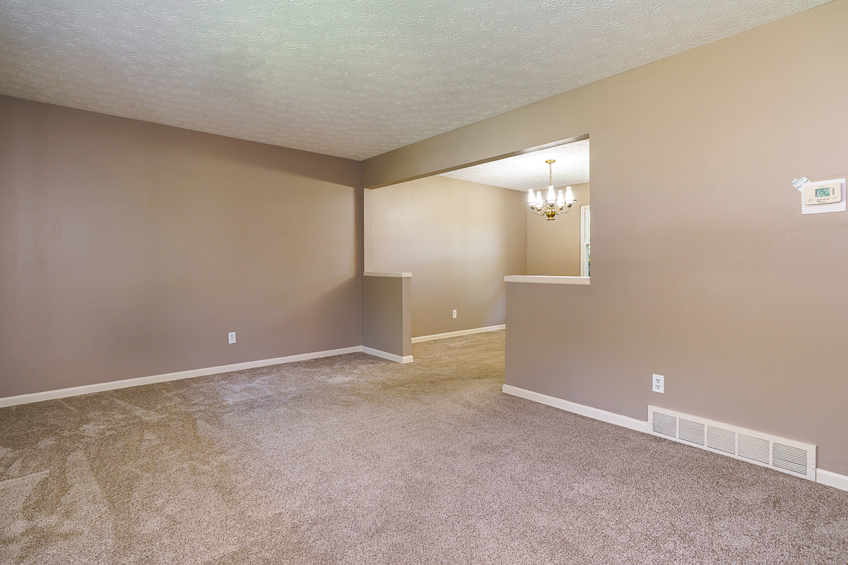 6496 Hearthstone Ave-19