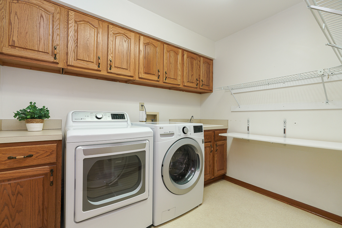 6730 Kensington Way-31