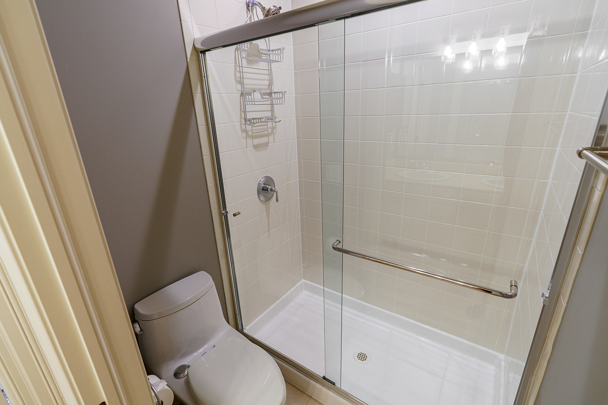 7335 Southfield Rd-39