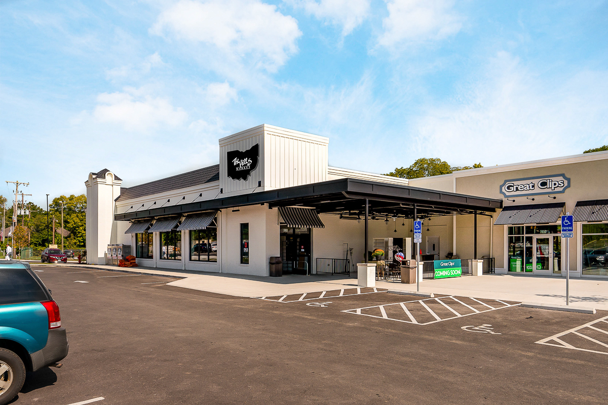 7439 Saunderlane Rd-45