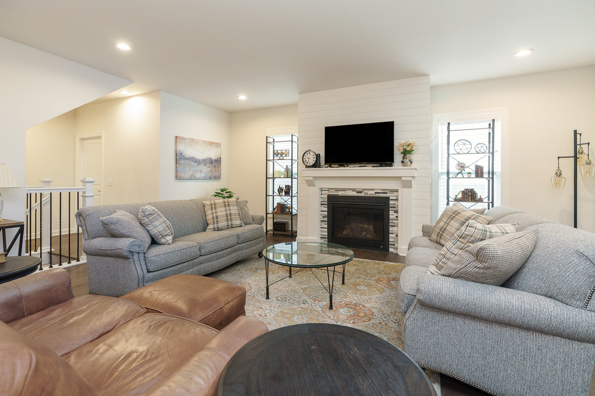 7678 Gateway Blvd-23