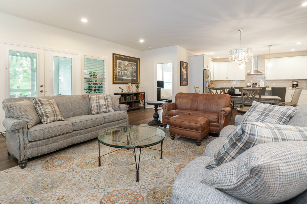 7678 Gateway Blvd-24