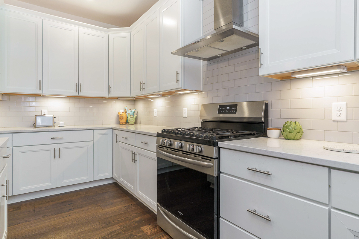 7678 Gateway Blvd-28