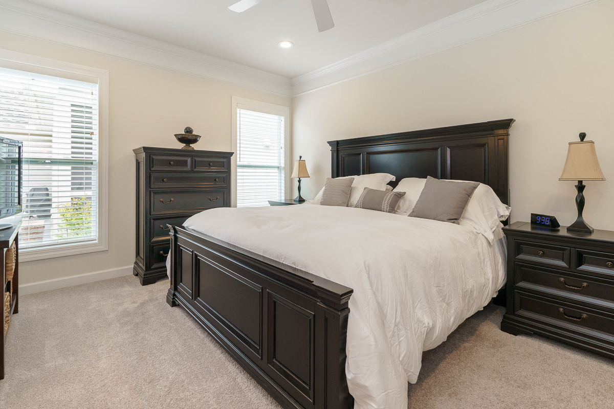 7678 Gateway Blvd-31