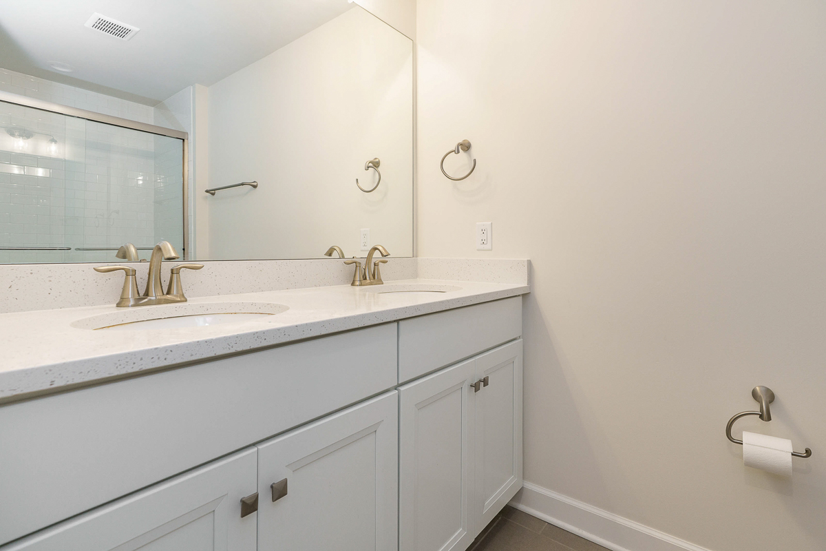 7678 Gateway Blvd-38