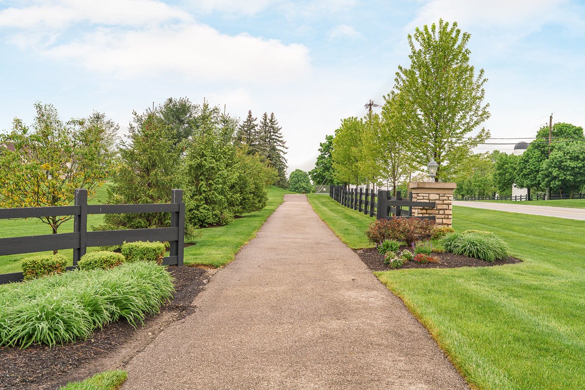 7678 Gateway Blvd-41