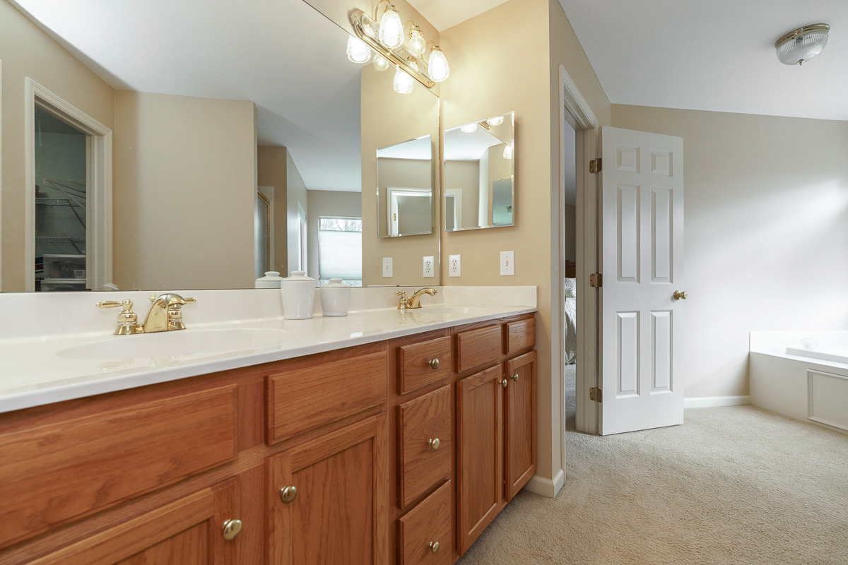 7799 Manorgate St.-52