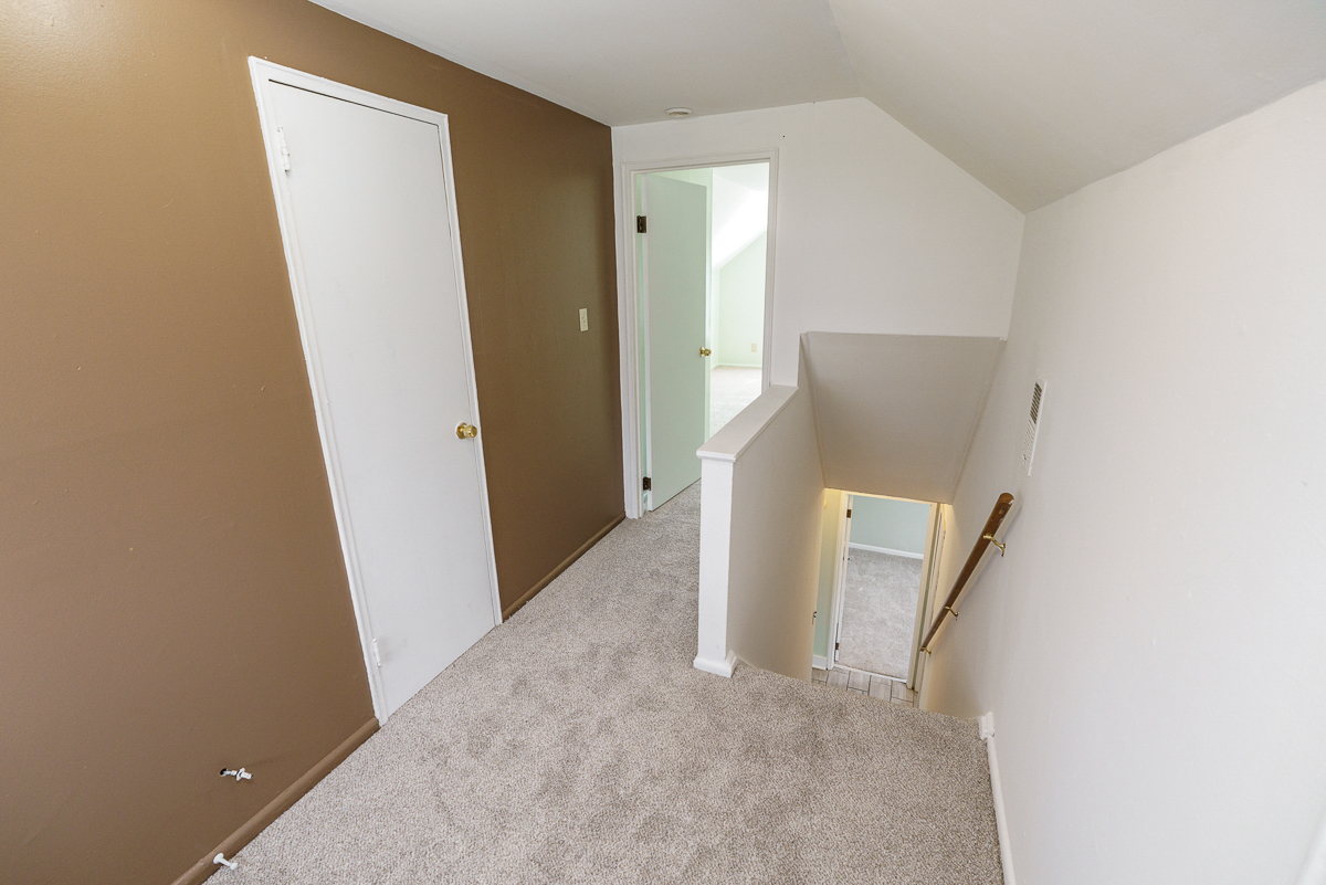 805 Exeter Rd-26