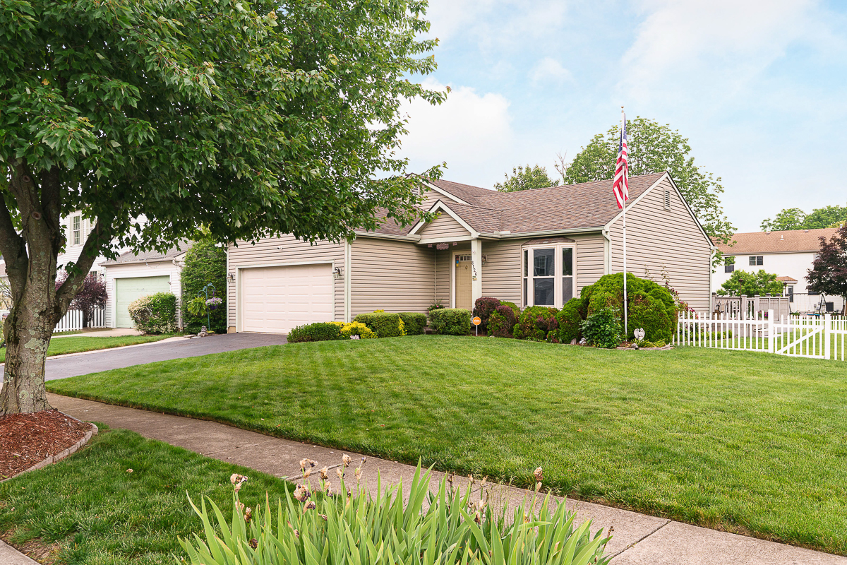 8126 Mandalay Rd-1
