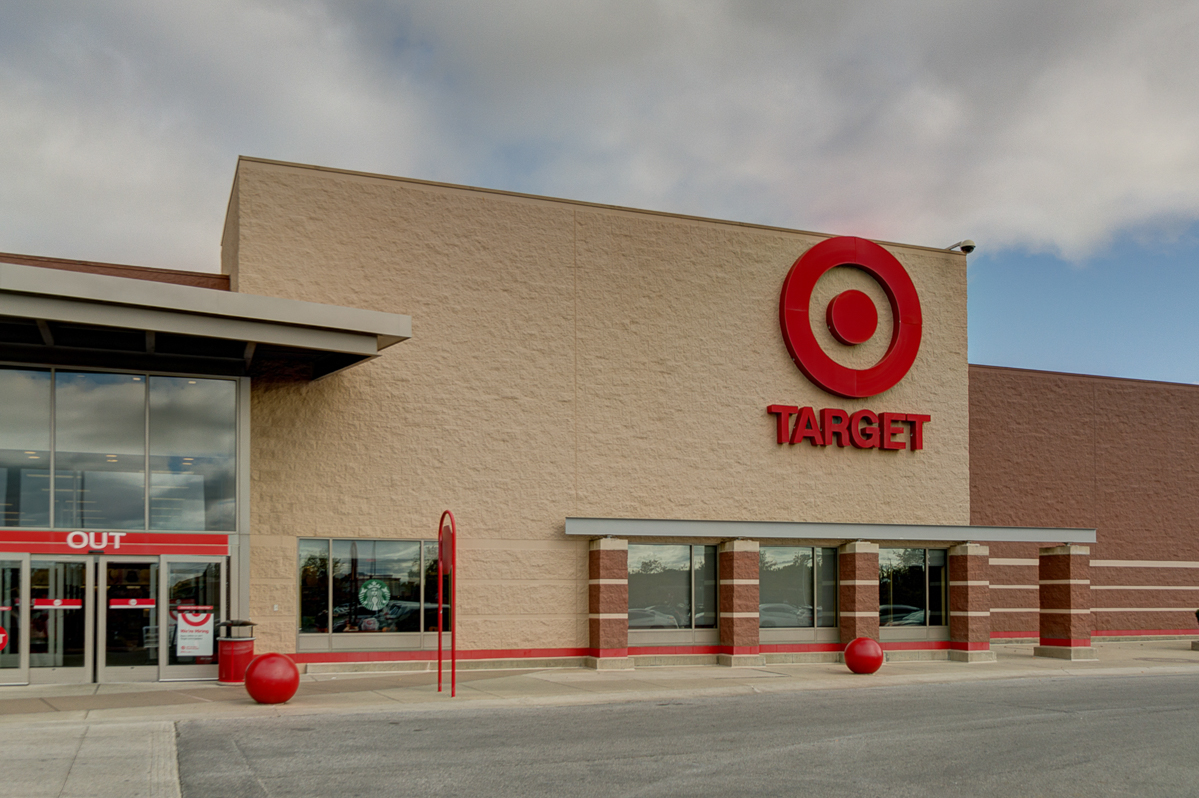 8126 Mandalay Rd-50