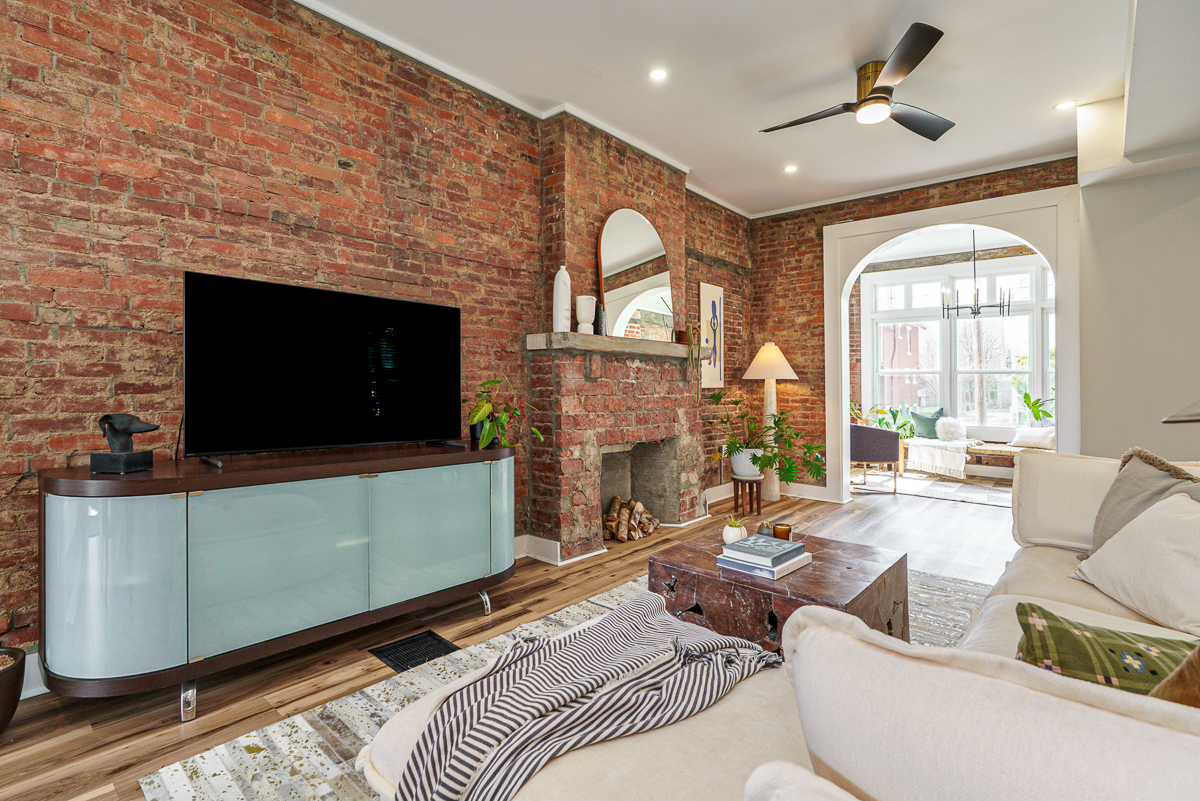 848 Champion Ave-15