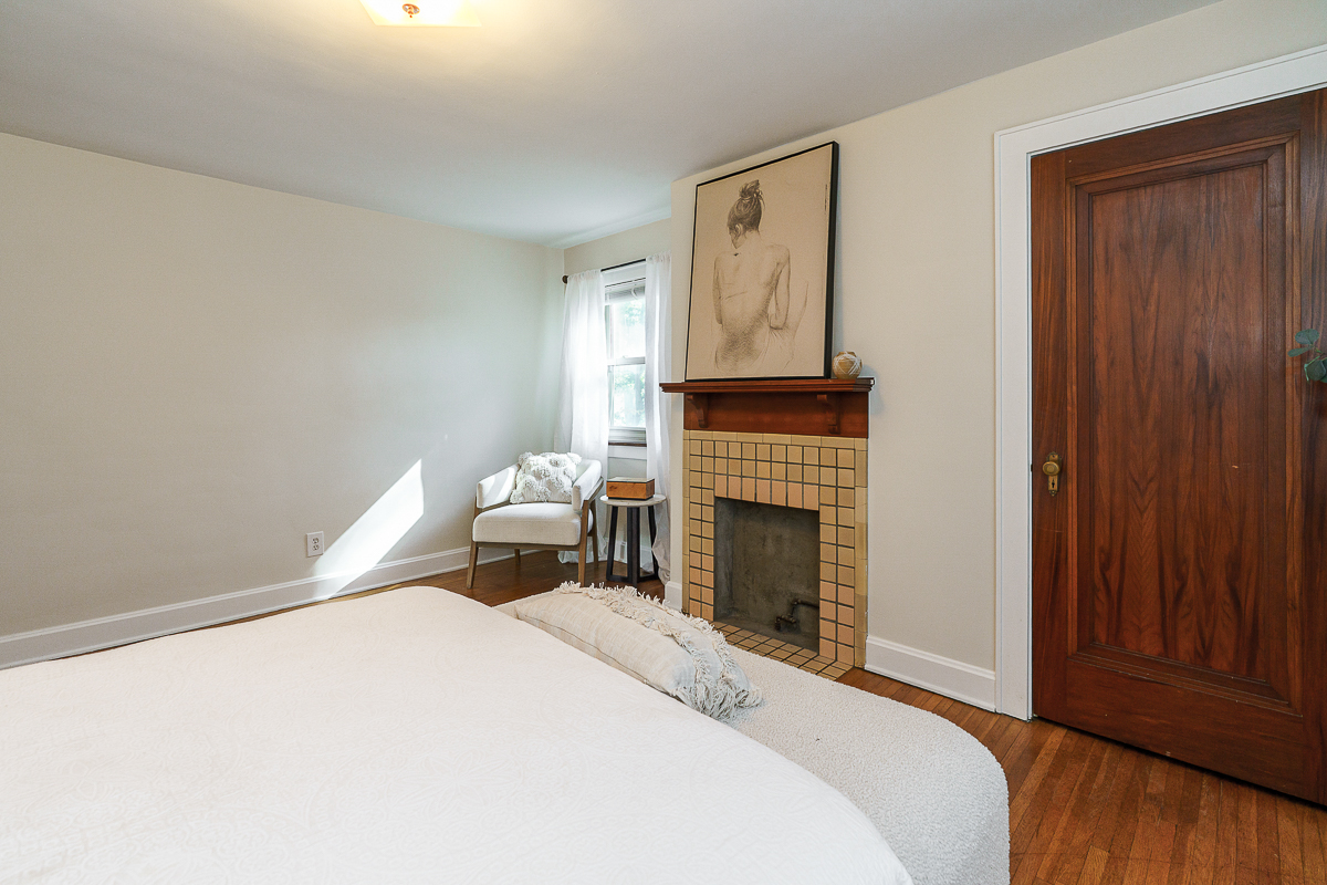 96 N Cassingham Rd-47