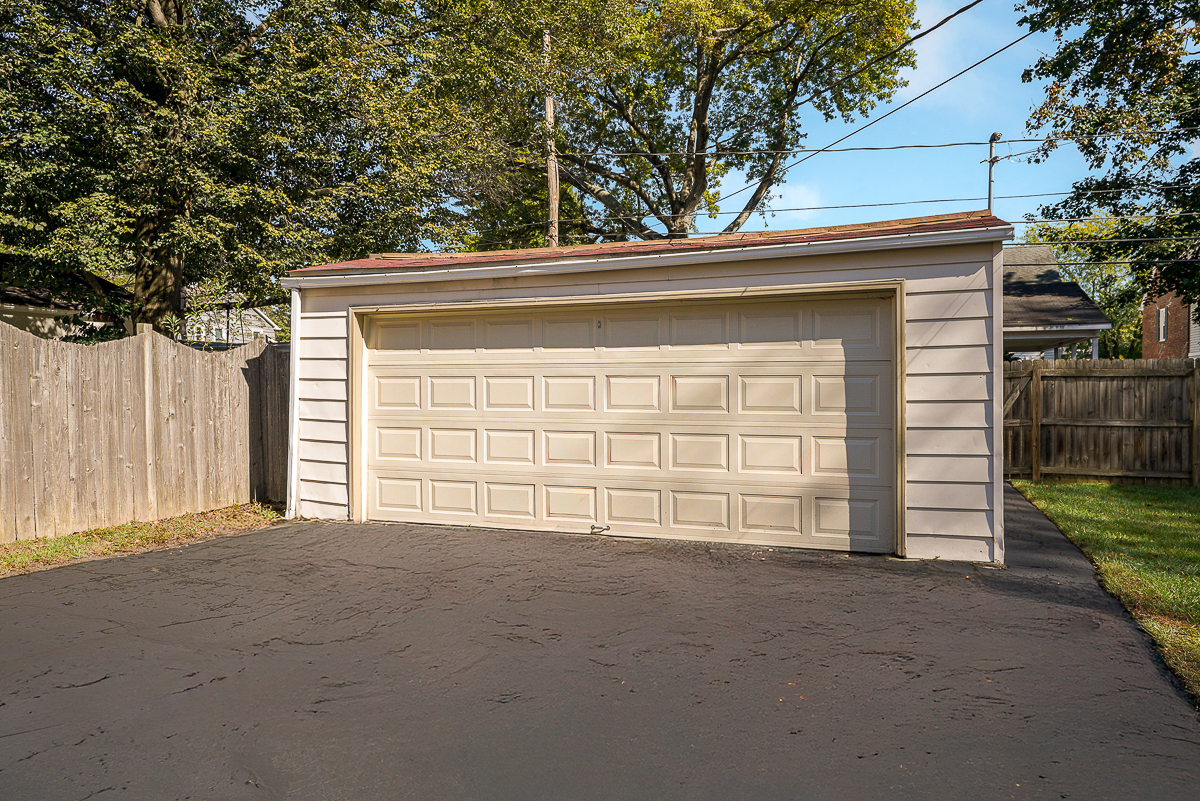 96 N Cassingham Rd-6