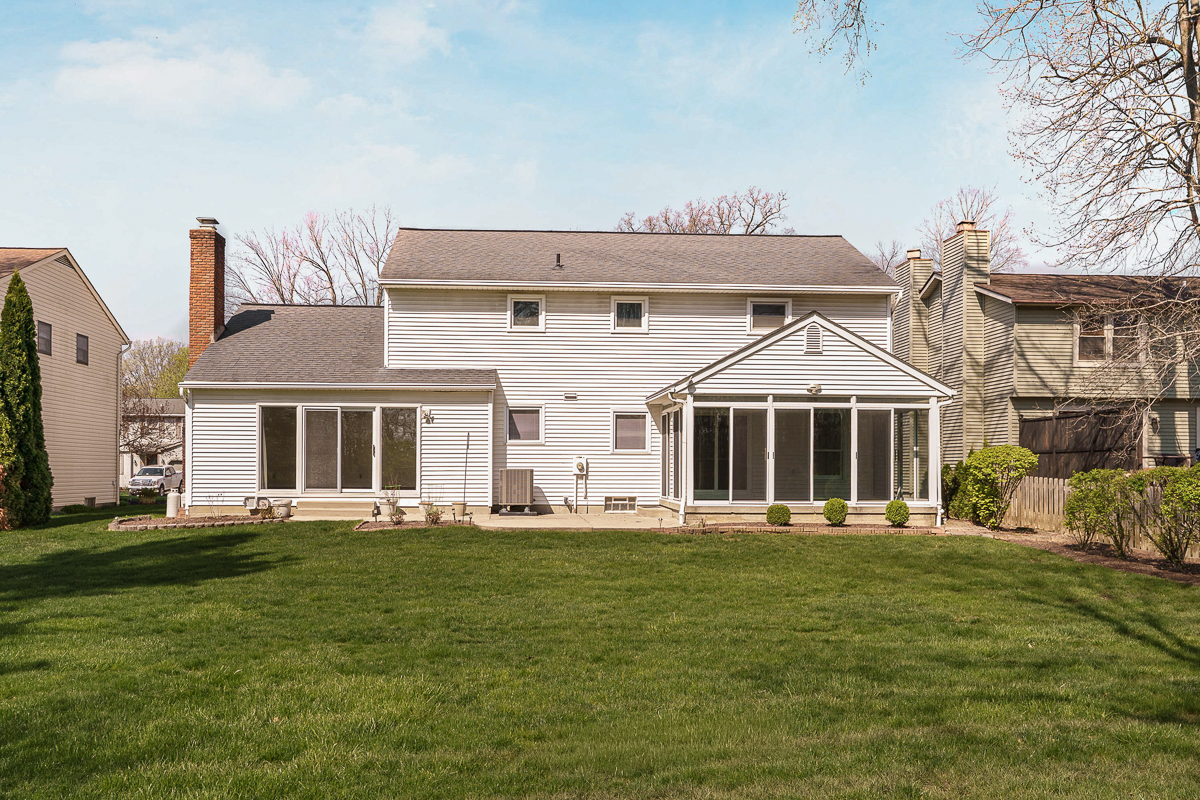 988 Danvers Ave-14