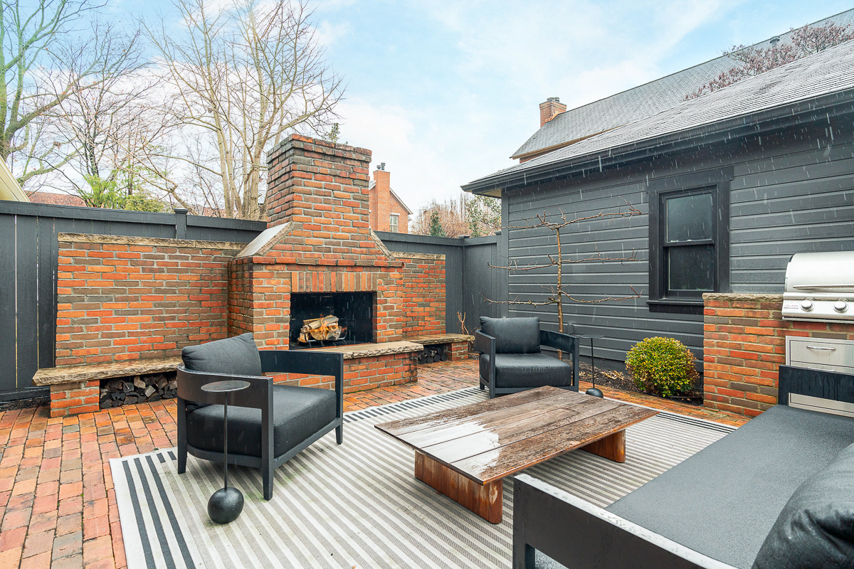 275 e Beck St-10