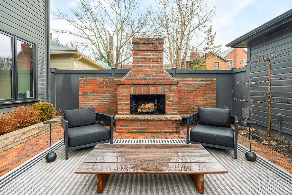 275 e Beck St-11