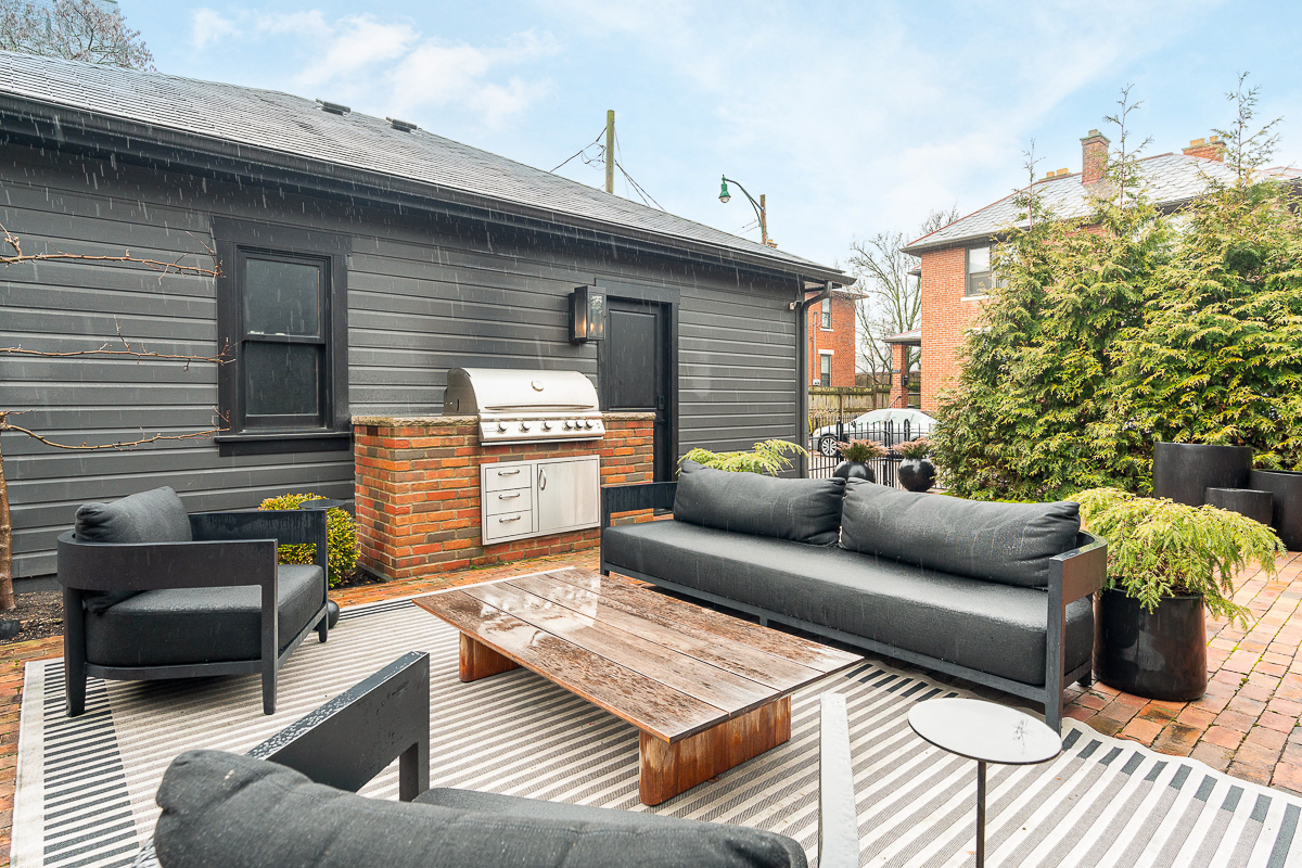 275 e Beck St-12