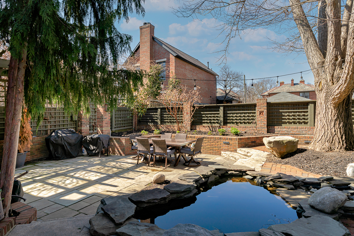 291 E Beck St ext-6