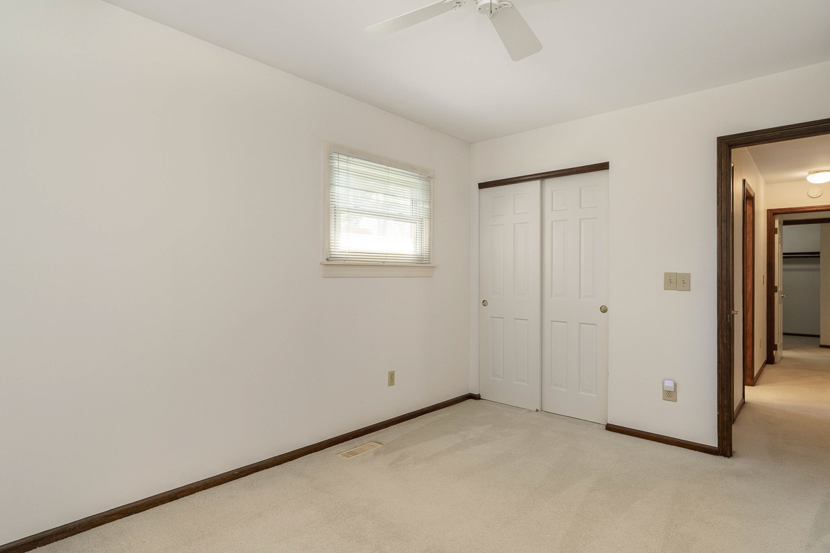 988 Danvers Ave-37