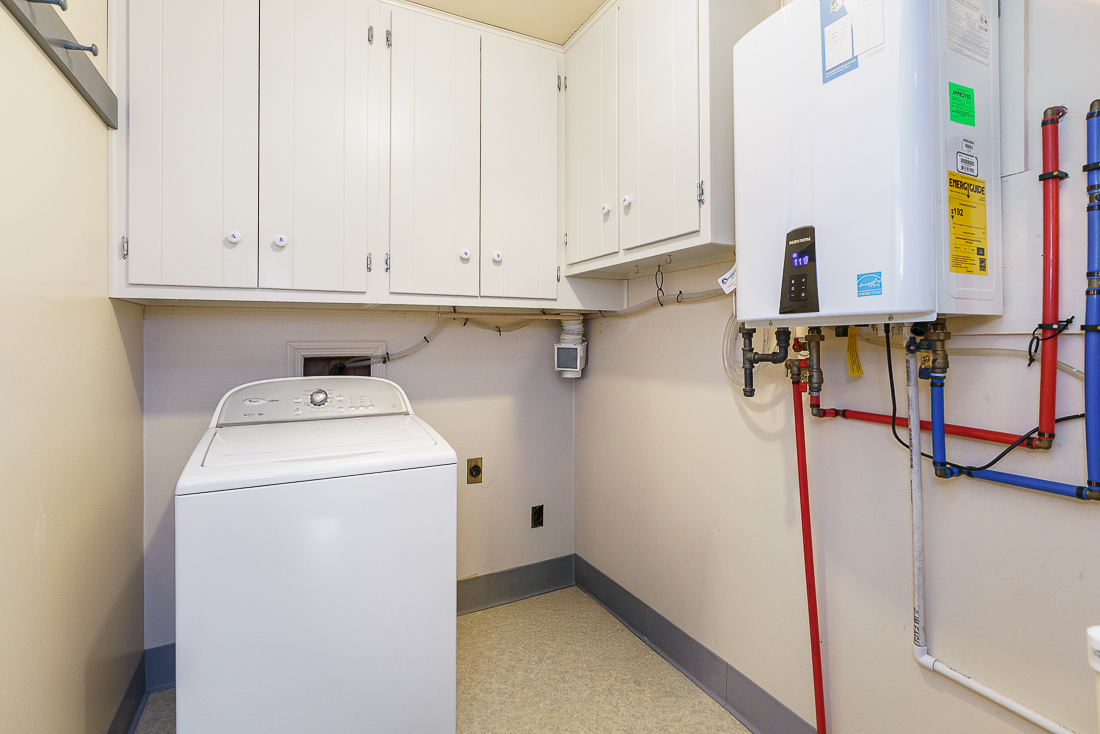 1631 Roxbury Rd F3-25