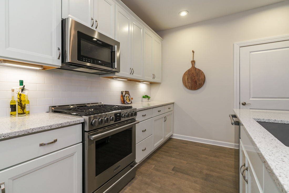 7652 Gateway Blvd --23