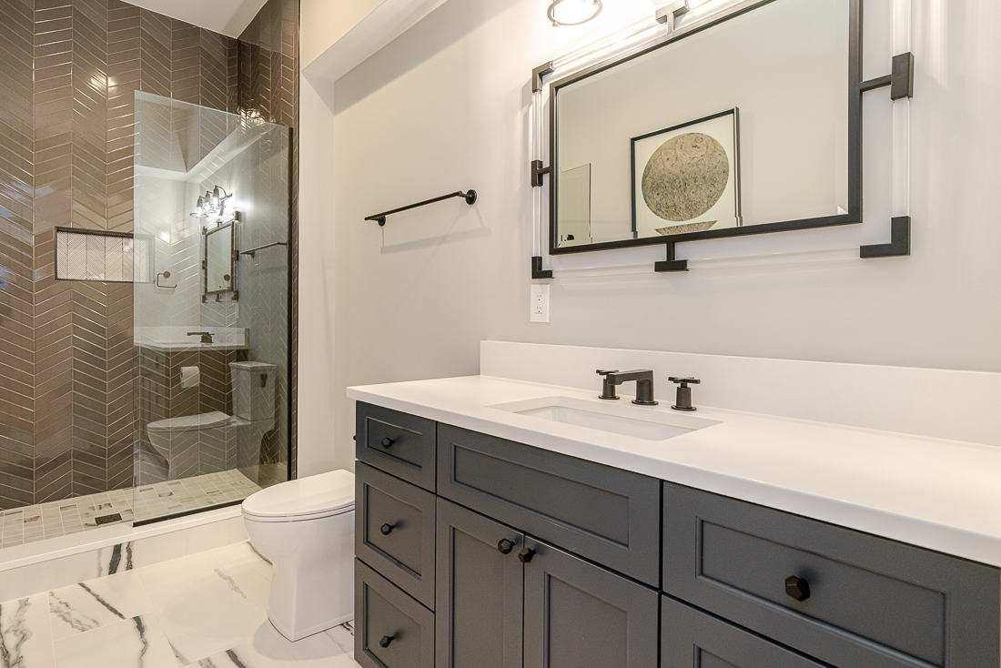 1968 N Devon Rd.-104