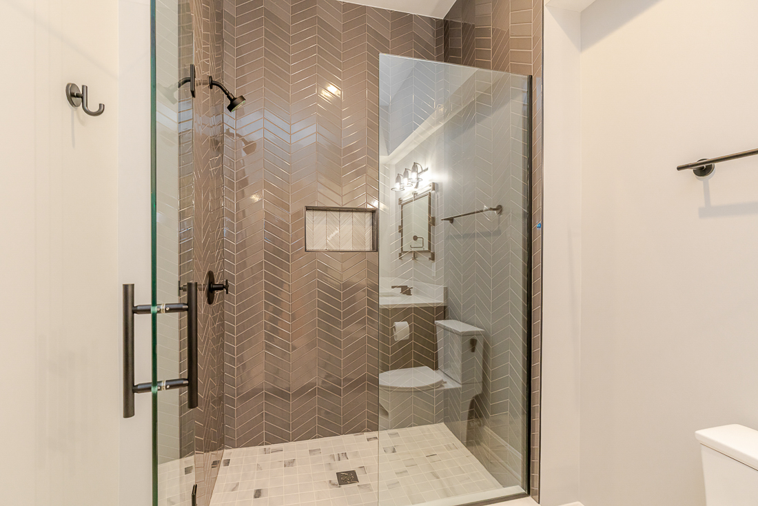 1968 N Devon Rd.-105