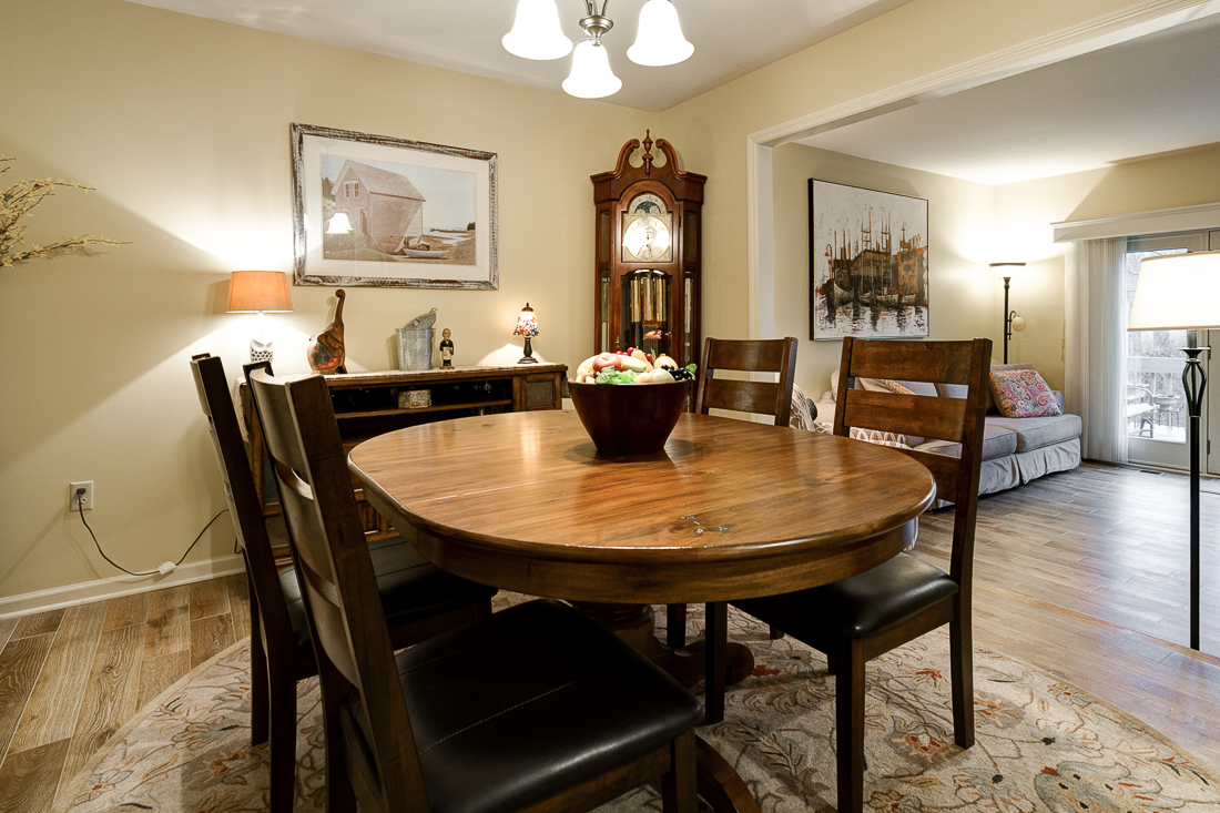 1114 Strathaven Dr North-21