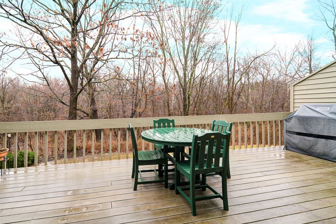 1114 Strathaven Dr North-27