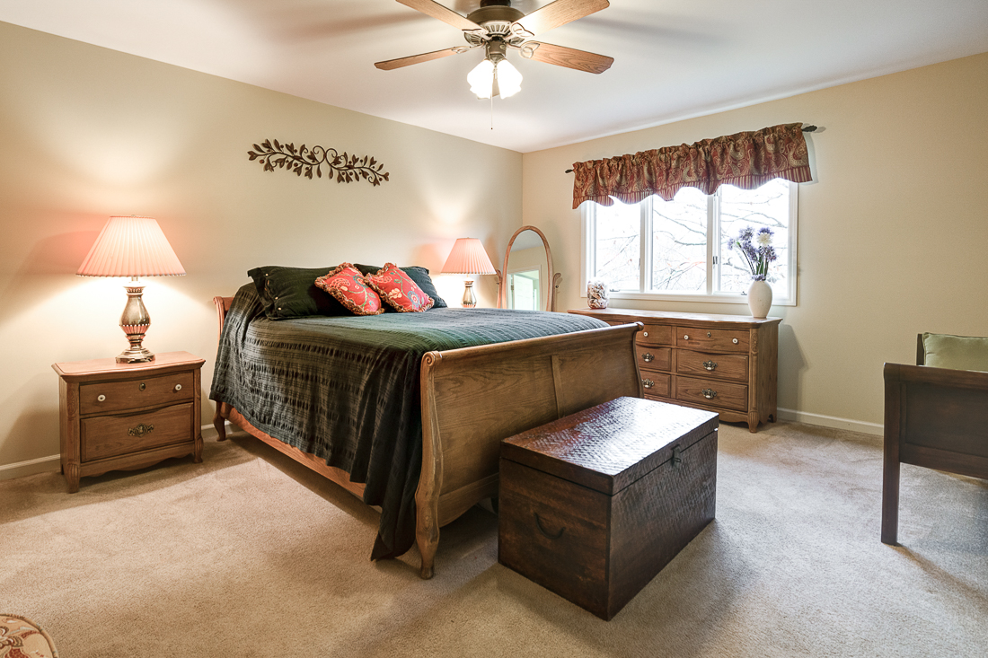 1114 Strathaven Dr North-33